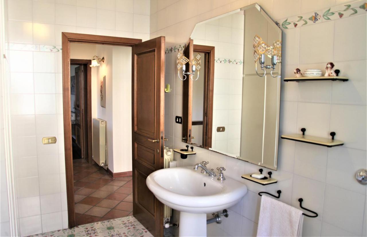 Claudia Vacanza Toscana - Appartamento Nocciolo- 10 Min Da Siena Malignano Bagian luar foto