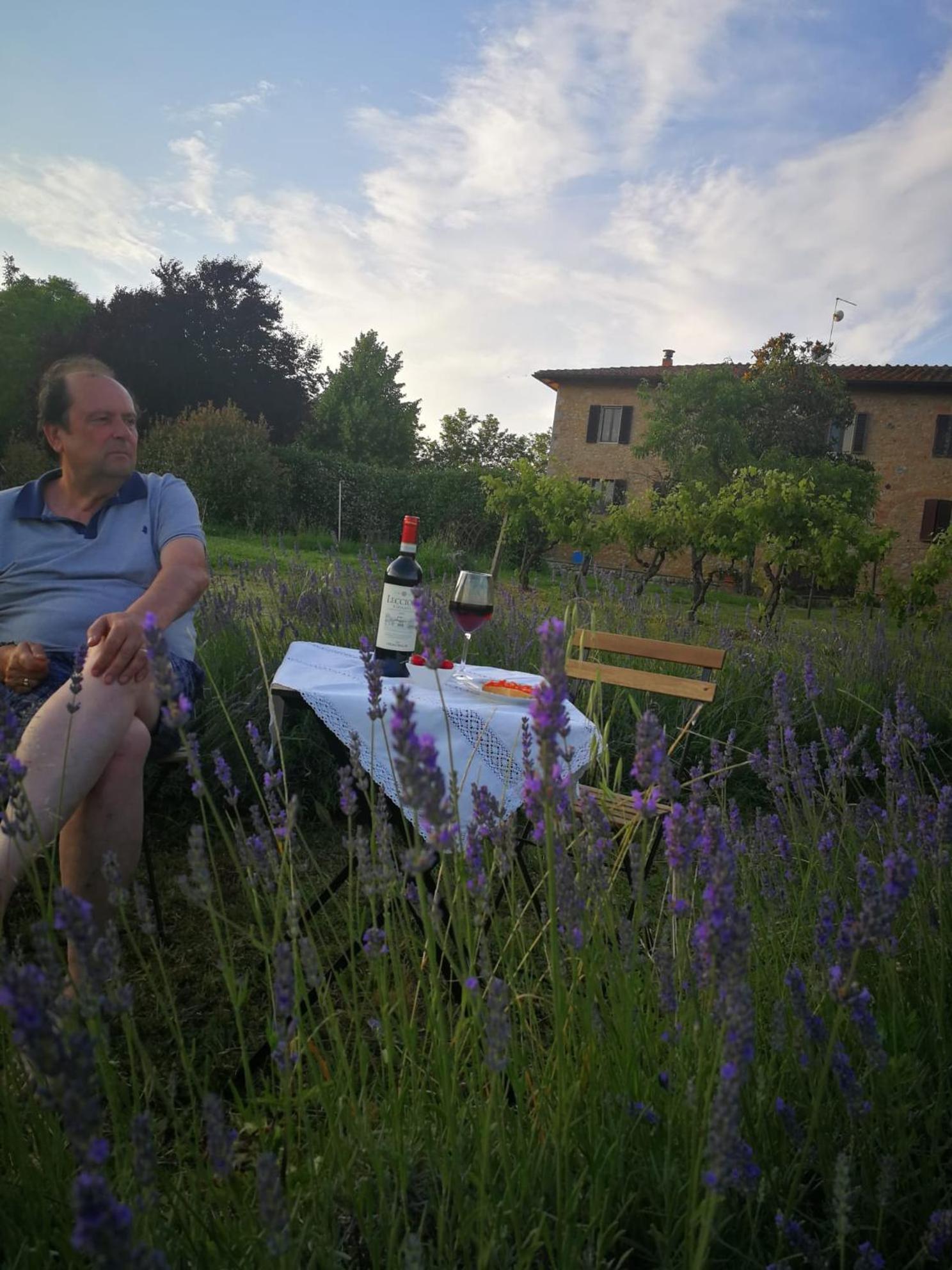 Claudia Vacanza Toscana - Appartamento Nocciolo- 10 Min Da Siena Malignano Bagian luar foto